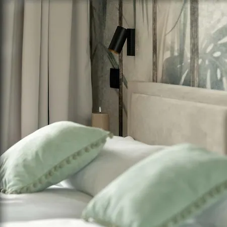 Comfortable With Parking In By Renters *