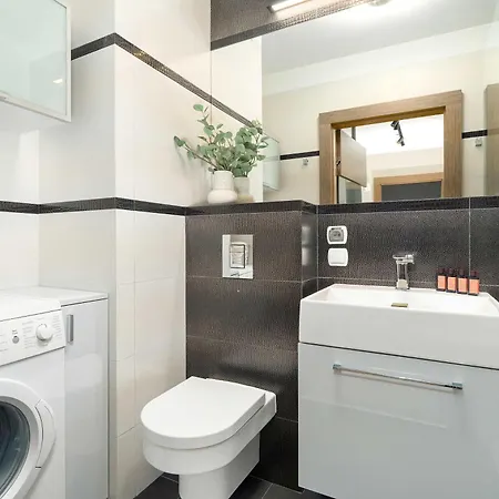 Comfortable With Parking In By Renters