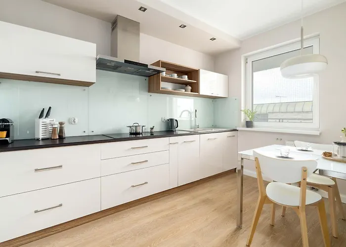 Comfortable With Parking In By Renters شقة