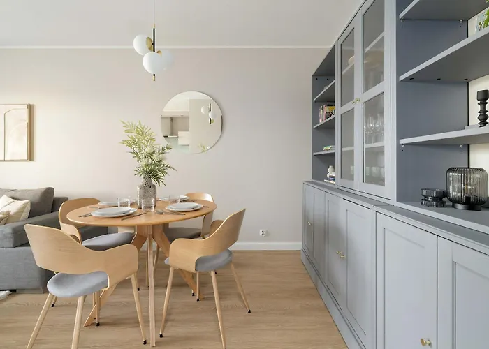 Comfortable With Parking In By Renters *